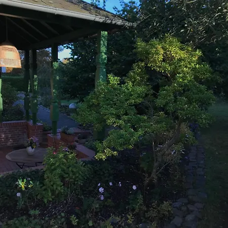 Apartment Daries - Mit Eigenem Müritzstrand *